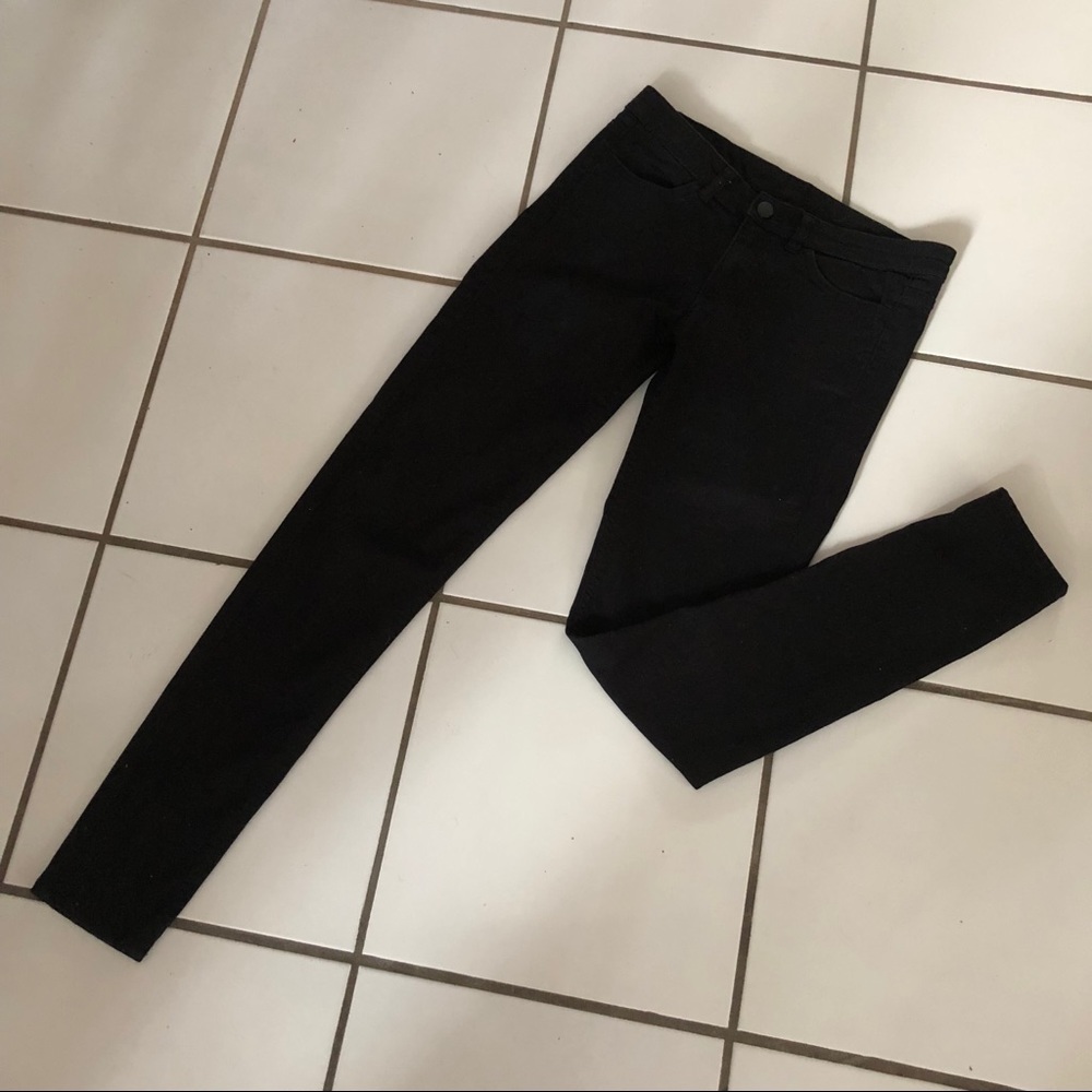 Black High-Rise Skinny Jeans